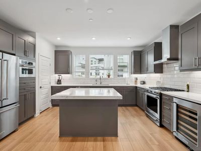2942 Franklin Dr, San Diego, CA, 92108