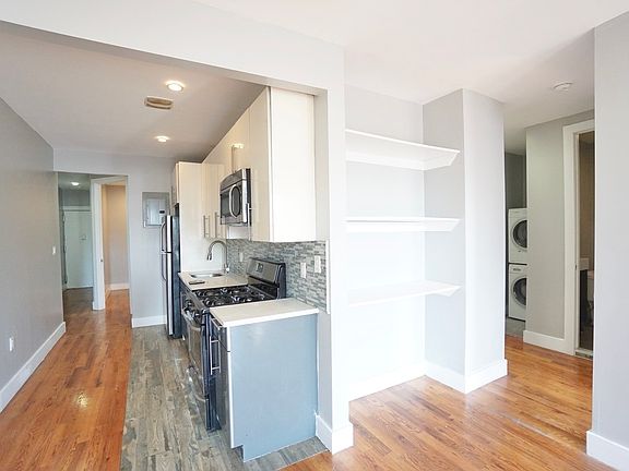 3rd image of 611 W 148th St #51A
