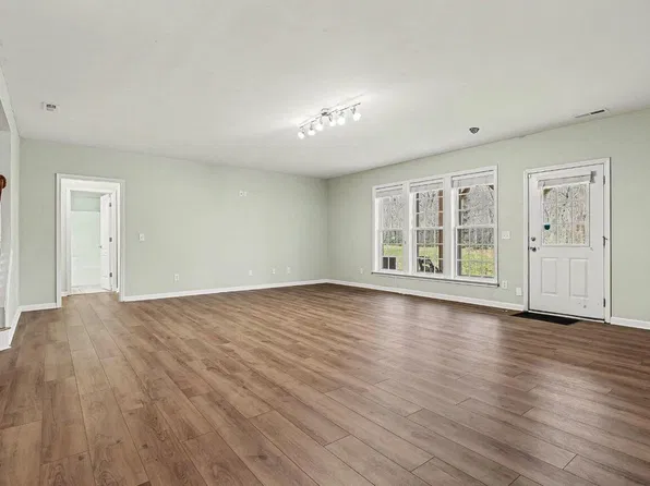 5022 Isabella Cannon Dr, Raleigh, NC 27612