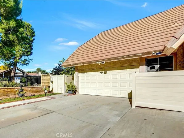 22813 Rio Clara Dr, Santa Clarita, CA 91354