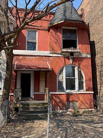 1st image of 1820 S Sawyer Ave