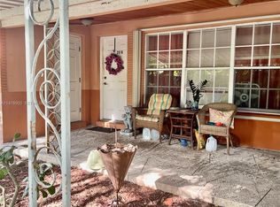 2016 NE 26th St #1, Wilton Manors, FL 33305