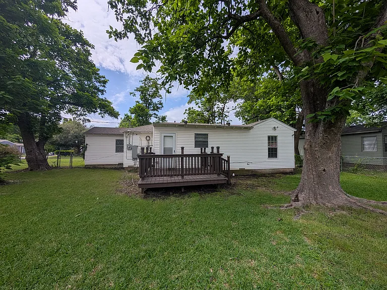 1605 Maple Dr — Photo 19