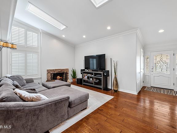4th image of 539 Fargo St