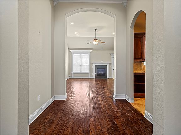 5th image of 2537 W Vanike Dr