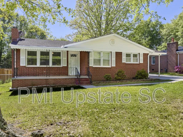 102 Tiffany Dr, Taylors, SC 29687