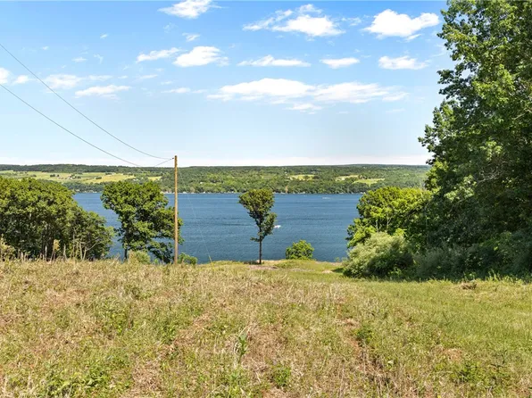 7 Red Cedar Ln #20, Dundee, NY 14837