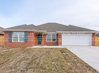 1008 Rachel St, Gentry, AR 72734
