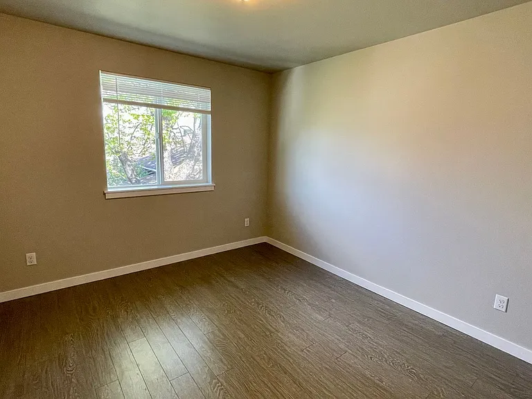 212 Jefferson Ave NW #B — Photo 17