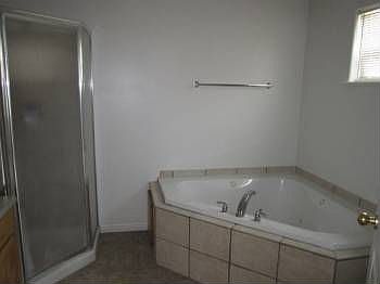 2nd image of 4936 Carnation St