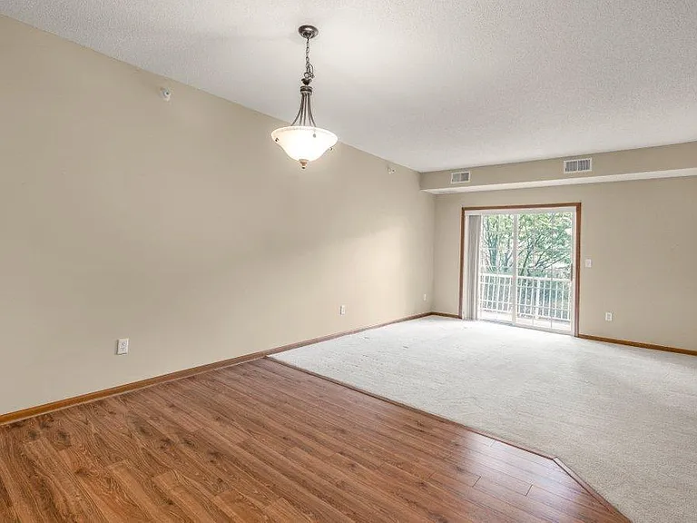114200 Hundertmark Rd #110 — Photo 5