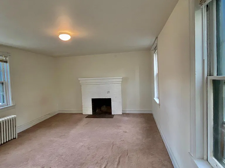 332-34 S 17th St #3C — Photo 14
