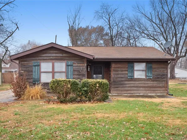 213 Poag Ave, South Roxana, IL 62087