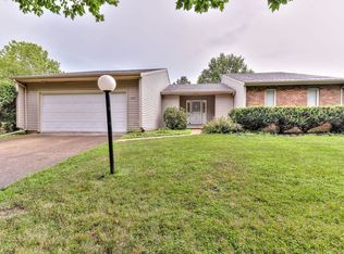 1507 Trails Dr, Urbana, IL 61802