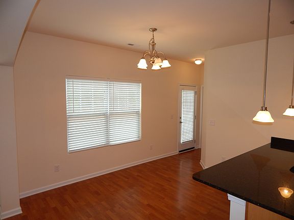 5th image of 4340 Macey Ln