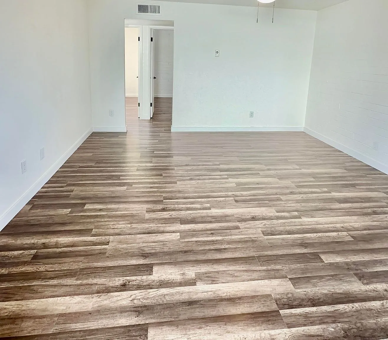 Park West Apartments — Photo 1