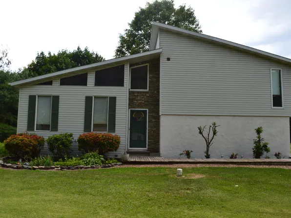 479 Route 715, Saylorsburg, PA 18353