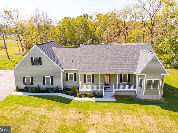 5th image of 249 Opequon Ln