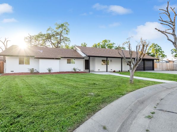 2905 S Encina Street, Visalia, CA 93277