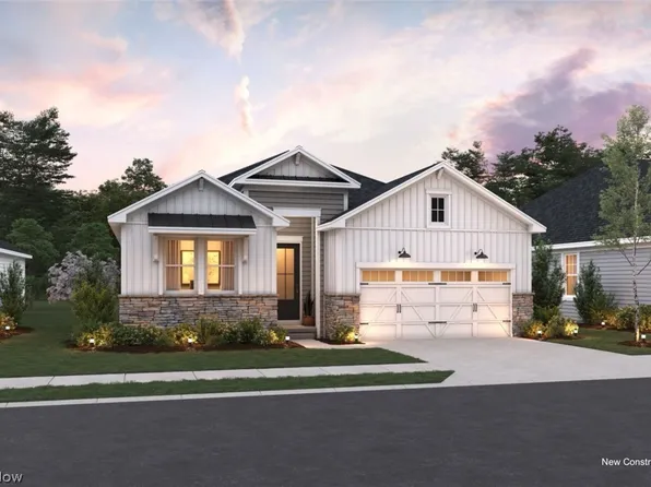 2446 Merriment Dr, Amherst, OH 44001