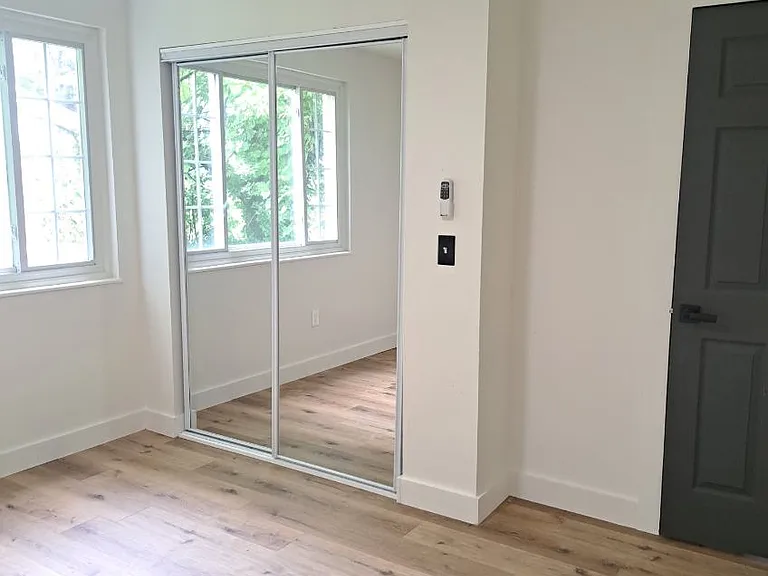 130 Meadowlark Dr — Photo 4