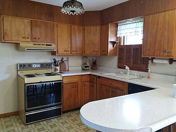 4th image of 849 N Campbell St