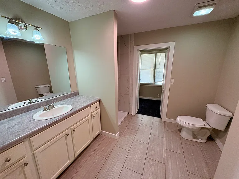 176 Main St — Photo 14