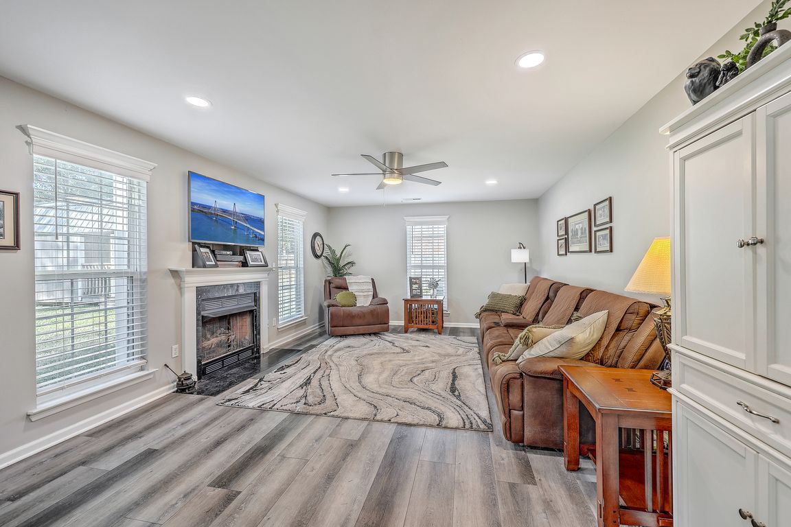 next background image