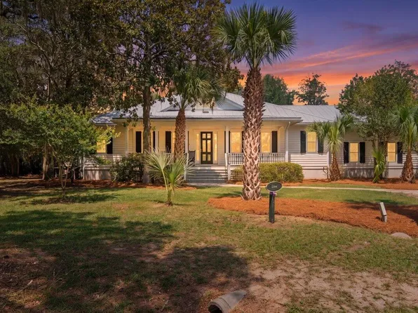 8618 Pope Landing Rd, Edisto Island, SC 29438