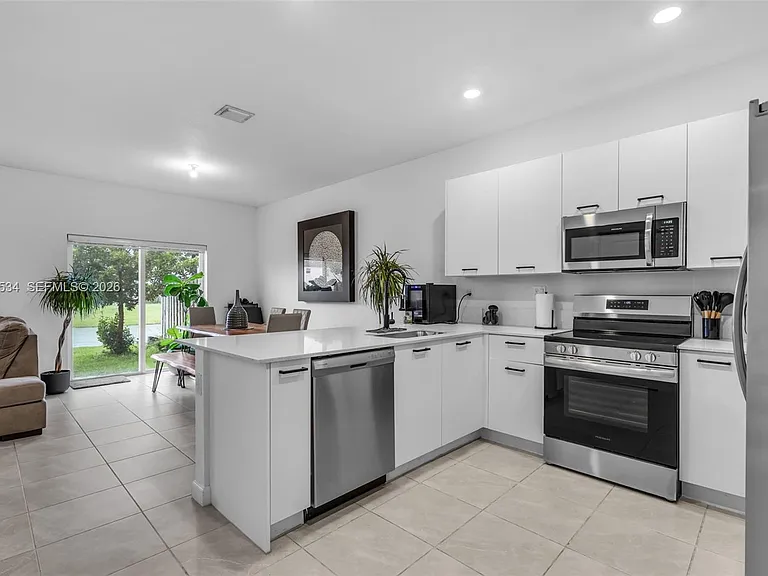 12586 NW 22nd Pl #12586 — Photo 5
