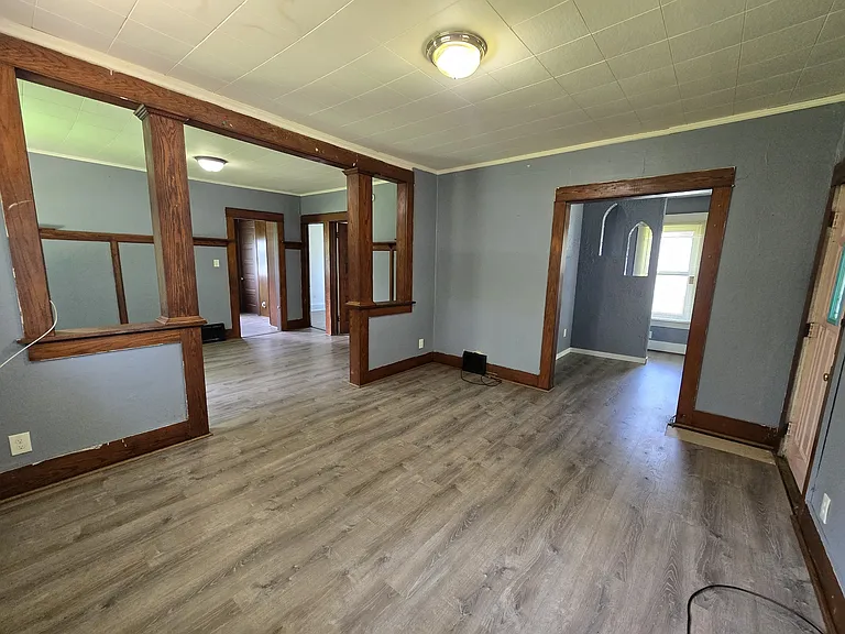 406 Gable St — Photo 5