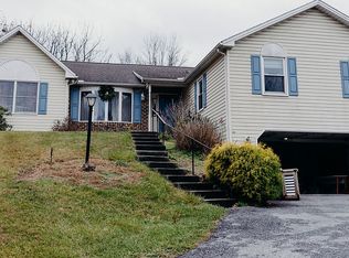 205 Shauffnertown Rd, New Cumberland, PA 17070