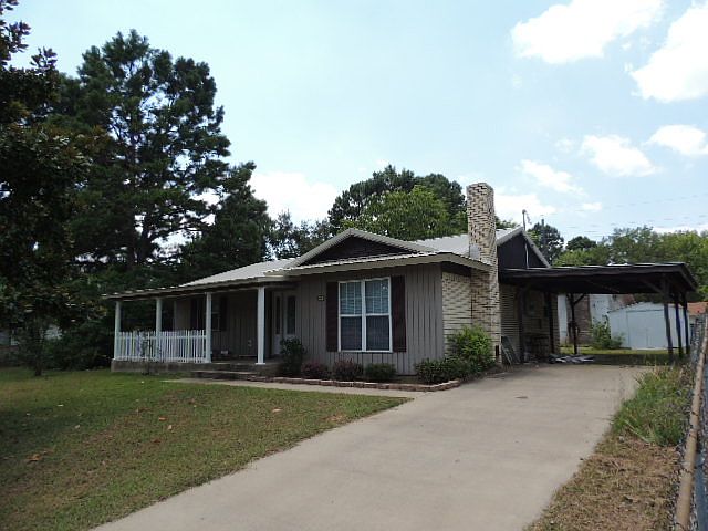 1st image of 409 E Circle Dr