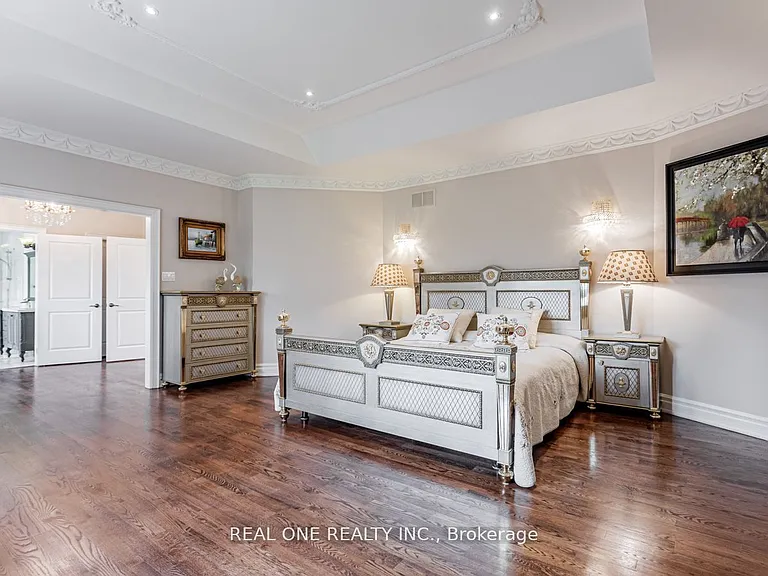 15 Royal Oak Dr — Photo 11