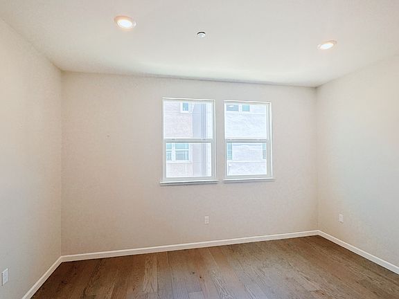 5th image of 274 Agustin Narvaez St #2
