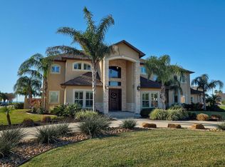 204 Black Diamond Rd, Portland, TX 78374