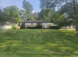 8060 Waschull Dr, Washington, MI