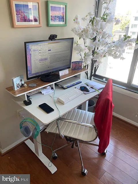 Studio, 1.0 bath, 421 sqft, $1,800 — Photo 4