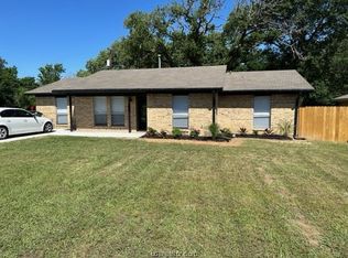 3001 Indian Trl, Bryan, TX 77803