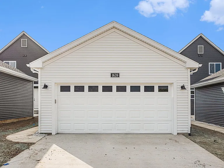 6134 Aurelius Rd — Photo 12