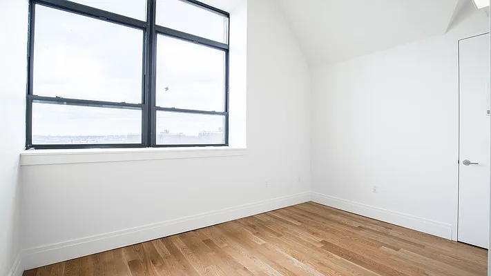 Rented by Nooklyn NYC LLC | media 60
