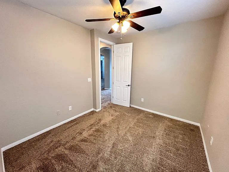 10743 Knickerbocker Ave — Photo 17