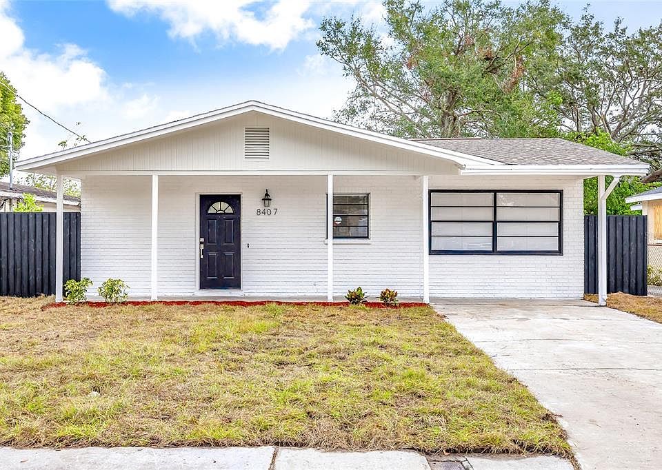 1st image of 8407 N ORANGEVIEW AVENUE