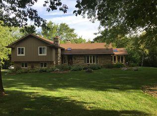 4124 Stonehaven Way, Richfield, WI 53076