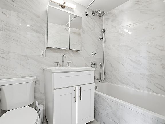 4th image of 784 Columbus Ave APT 17K