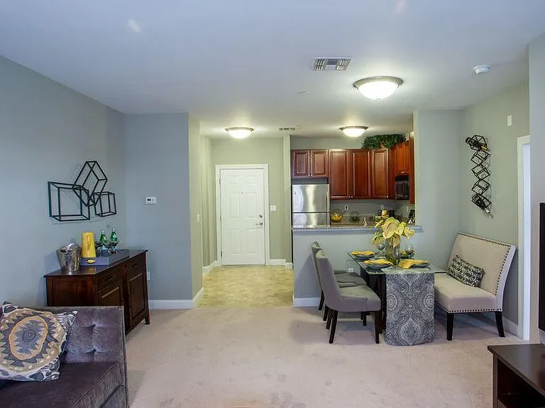 Living / Dining