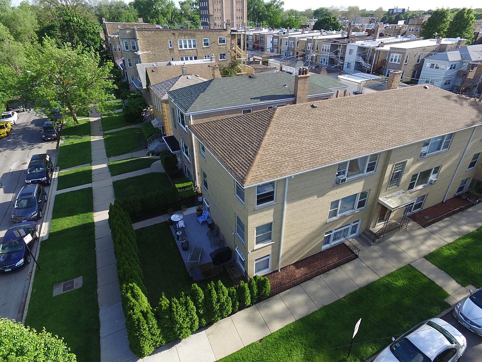 1st image of 2301 W Glenlake Ave #2