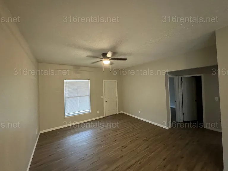 1324 S Emporia Ave — Photo 8