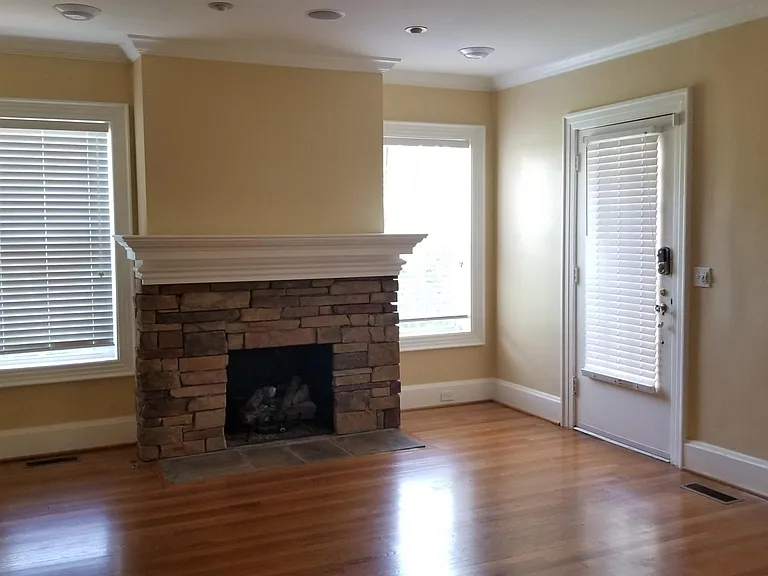 1125 Fontaine Rd — Photo 5