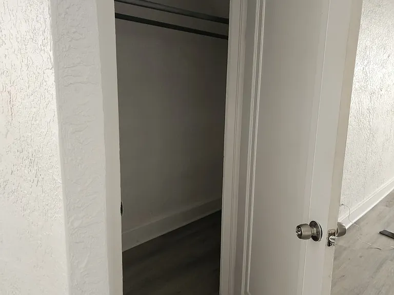 20 E Avenue B #1 — Photo 14